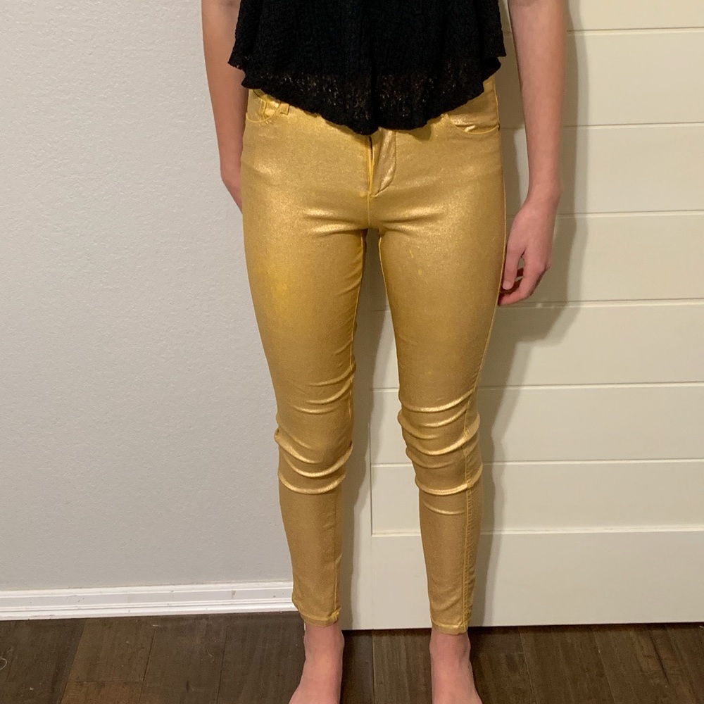 Metallic gold skinnies